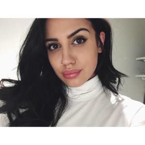 Meet your Posher, Sophia